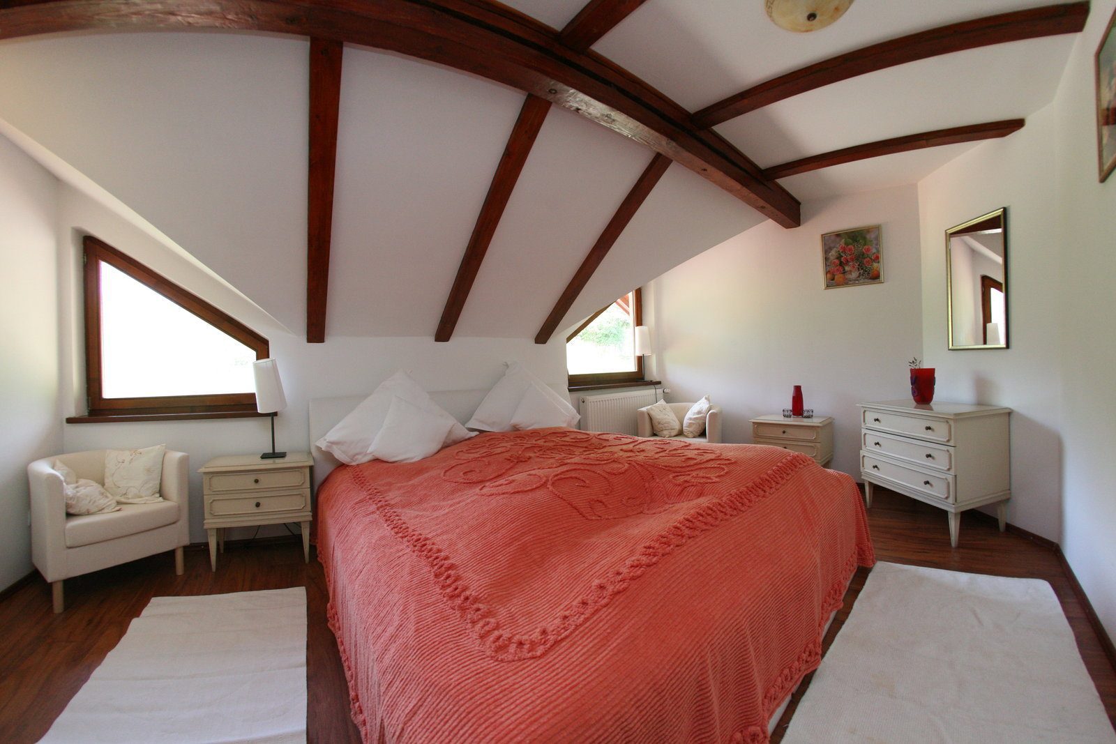 Camera dubla baie proprie